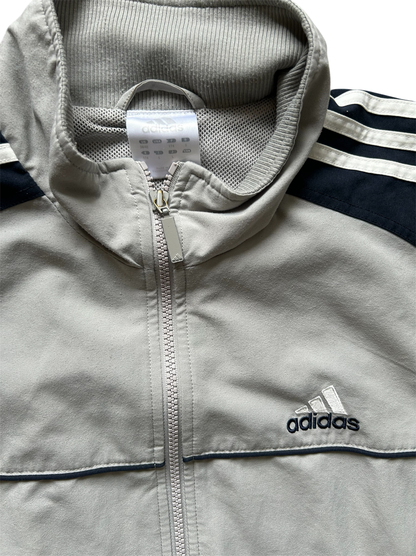Adidas Vintage Windbreaker – Schwarz / Grau 90s Style (L)
