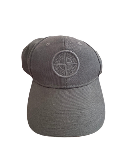 Graue Stone Island Cap
