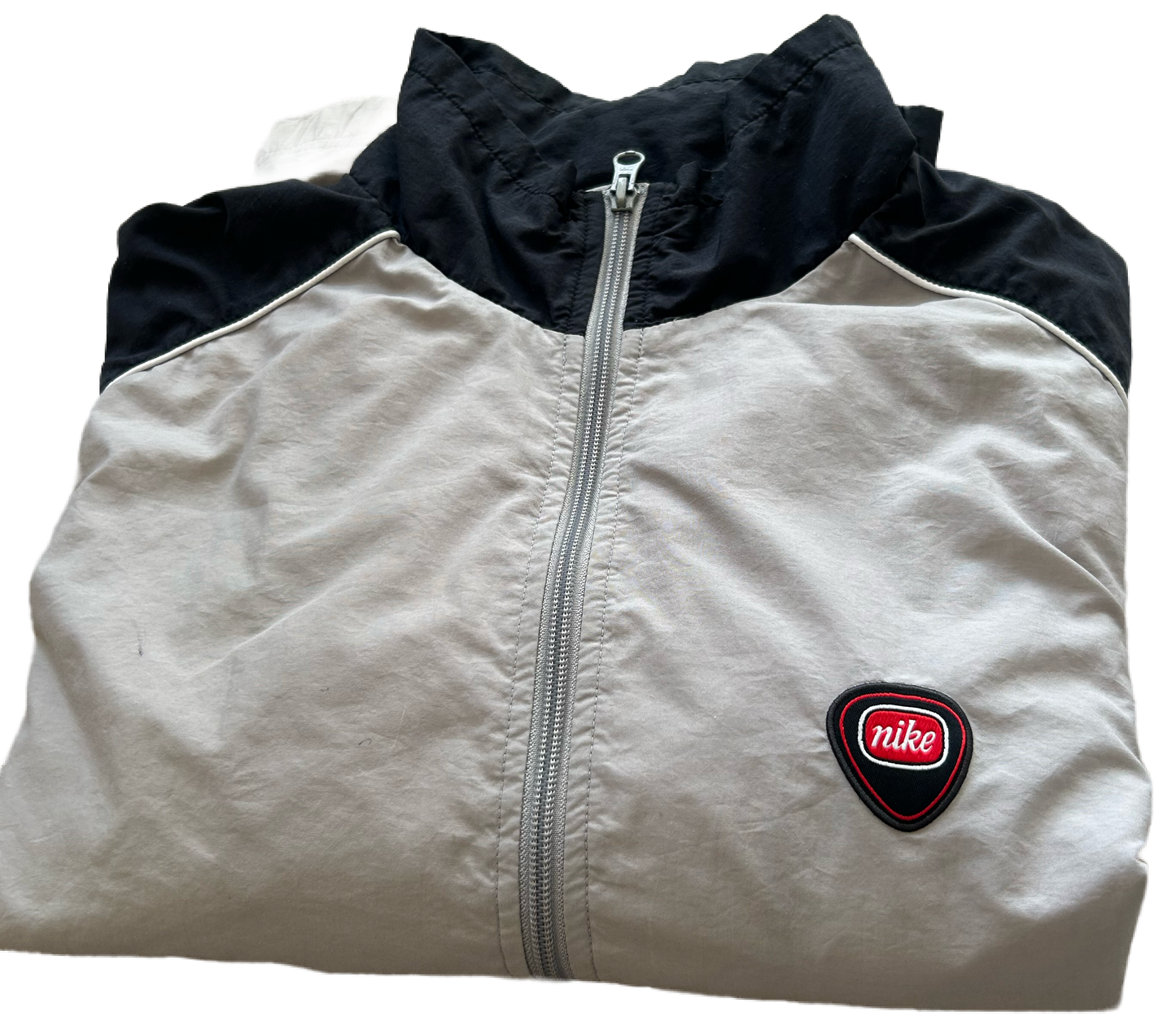 Nike Vintage Windbreaker – Grau & Schwarz (L)