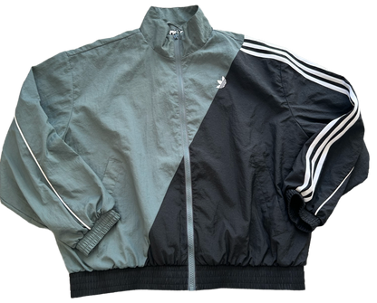 Adidas Vintage Windbreaker – Two-Tone Design