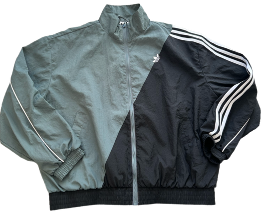 Adidas Vintage Windbreaker – Two-Tone Design