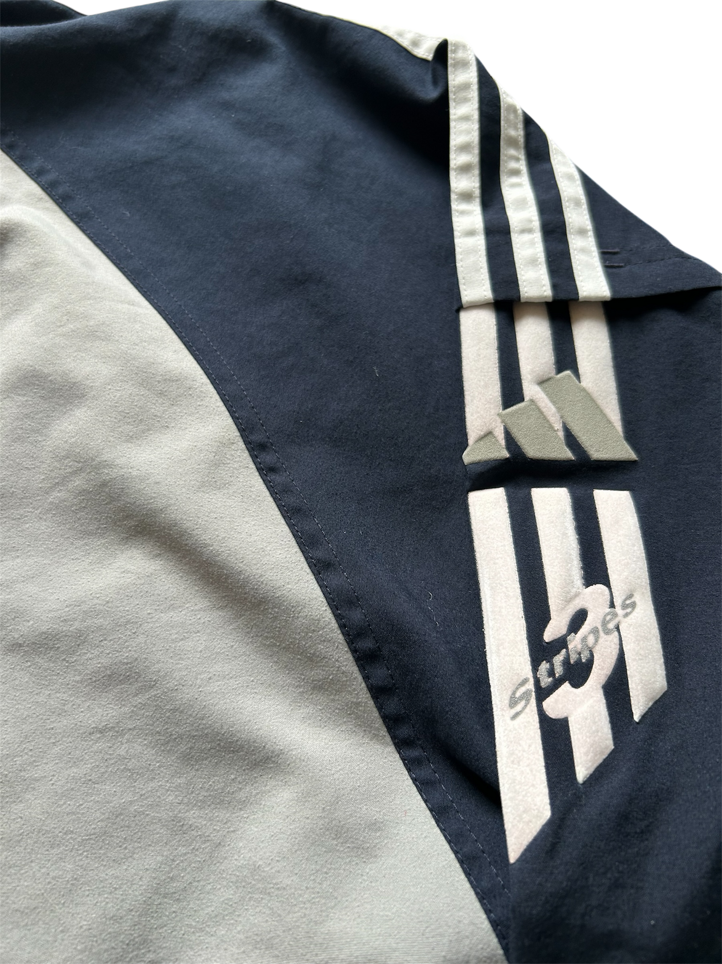 Adidas Vintage Windbreaker – Schwarz / Grau 90s Style (L)